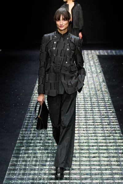 Look 50